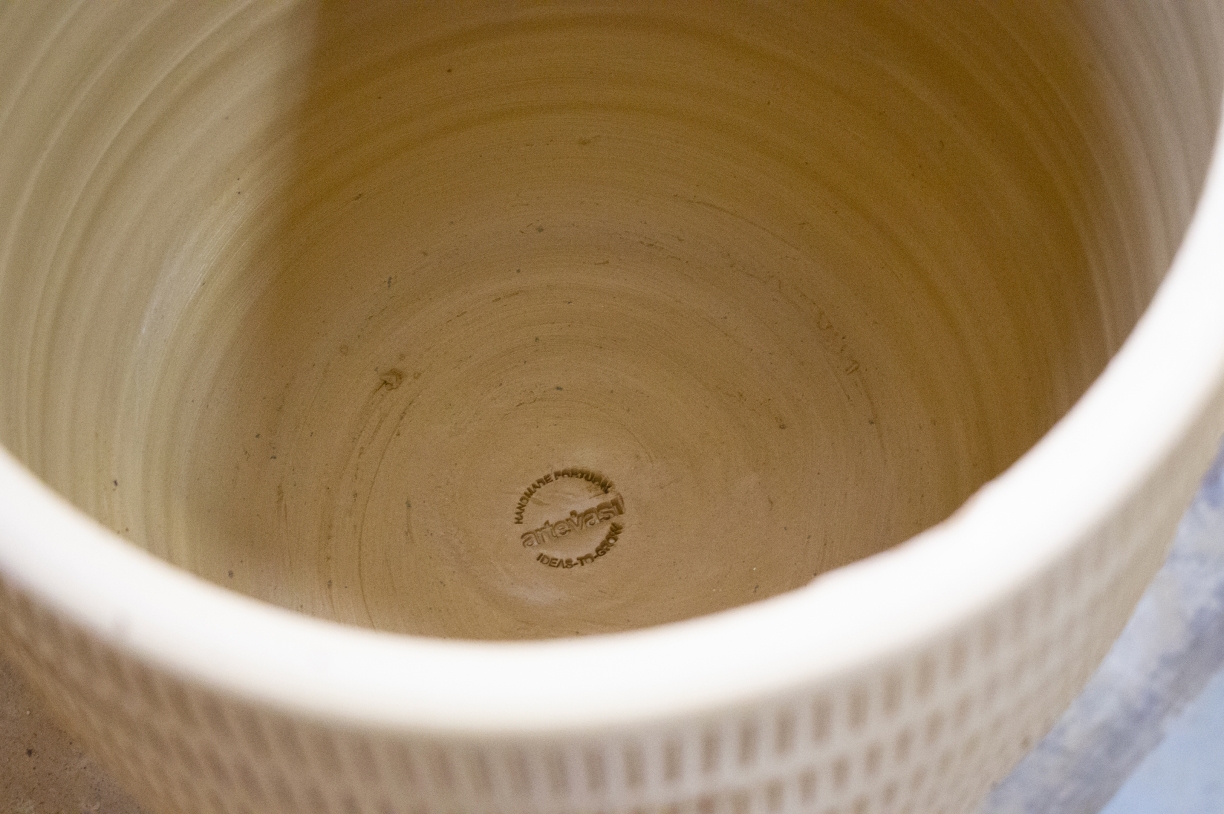 ceramic pot